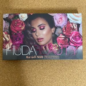 Huda Beauty Rose Gold Remastered Palette